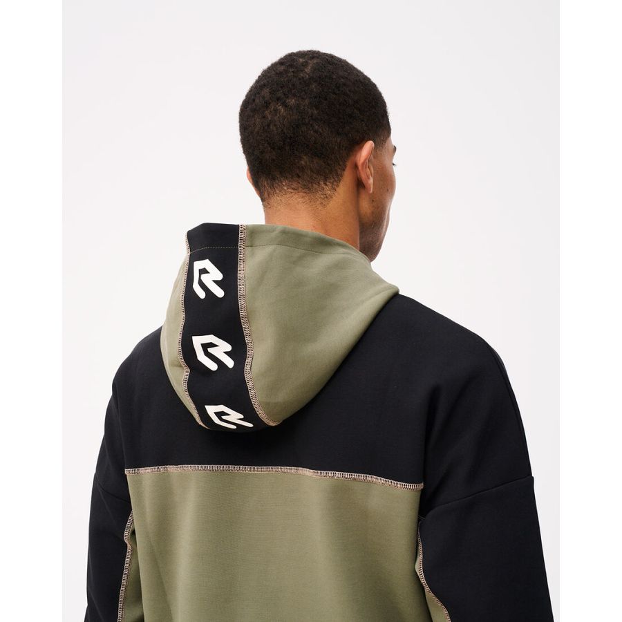 Off-the-pitch-hoodie-serge