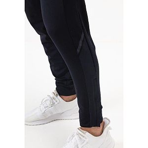 Sjengsport-man-pant-daniel