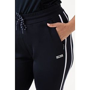 Sjengsport-Kayley-plus-capri